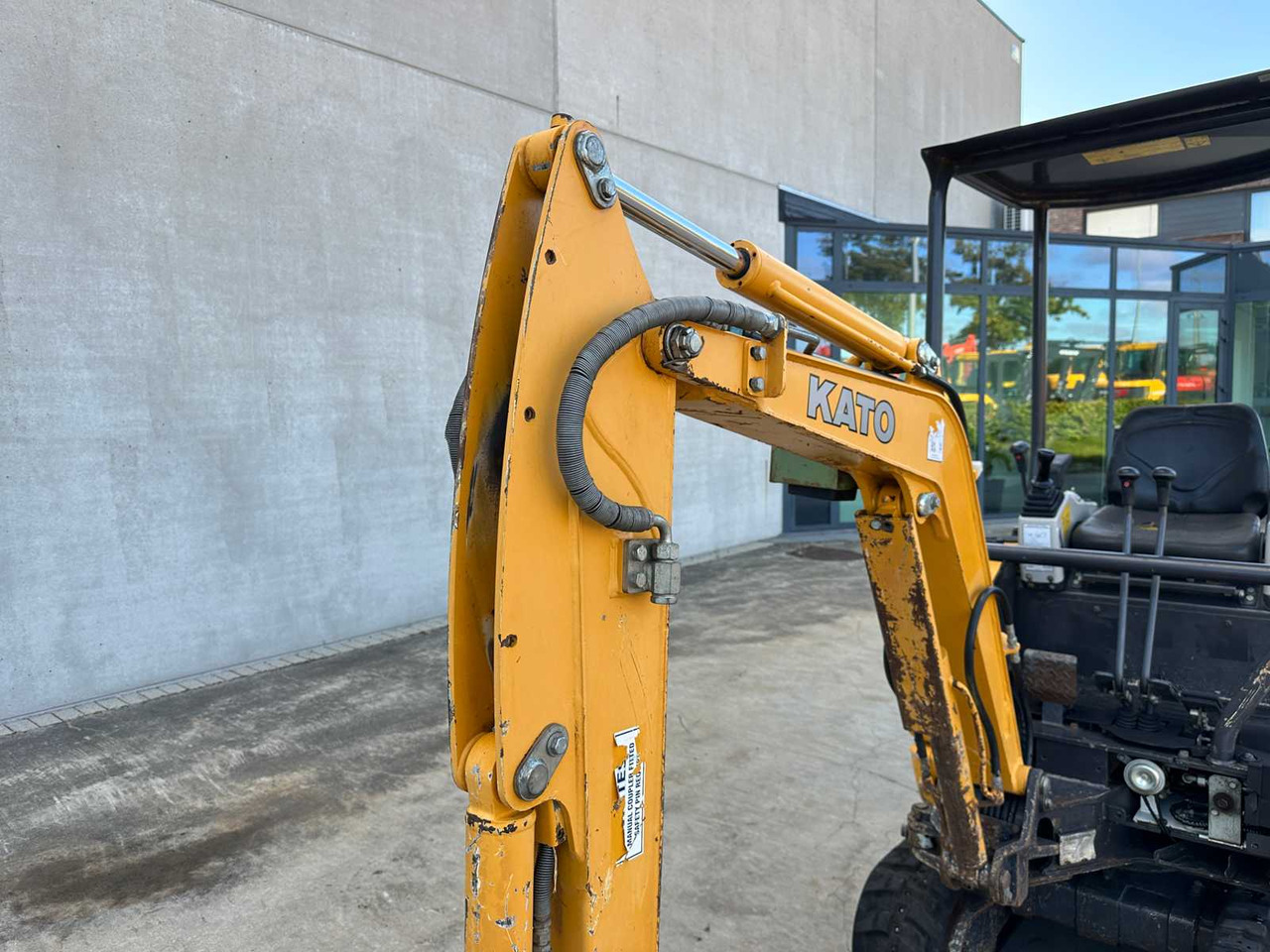Mini excavator Kato 17VXE: picture 48 Mini excavator Kato 17VXE: picture 48