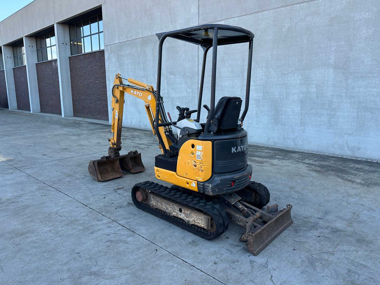 Mini excavator Kato 17VXE: picture 6 Mini excavator Kato 17VXE: picture 6