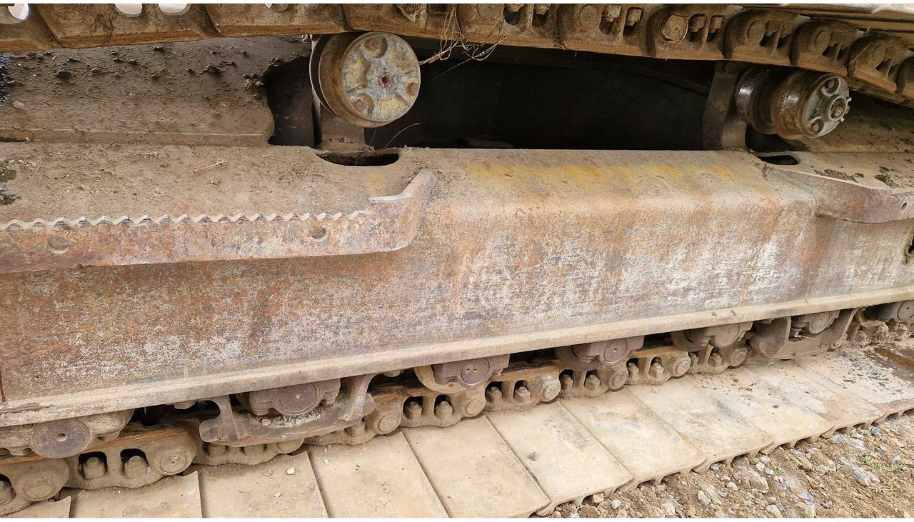 Crawler excavator Komatsu 2002 KOMATSU PC 210 LC LONG REACH TRACKED EXCAVATOR: picture 12 Crawler excavator Komatsu 2002 KOMATSU PC 210 LC LONG REACH TRACKED EXCAVATOR: picture 12