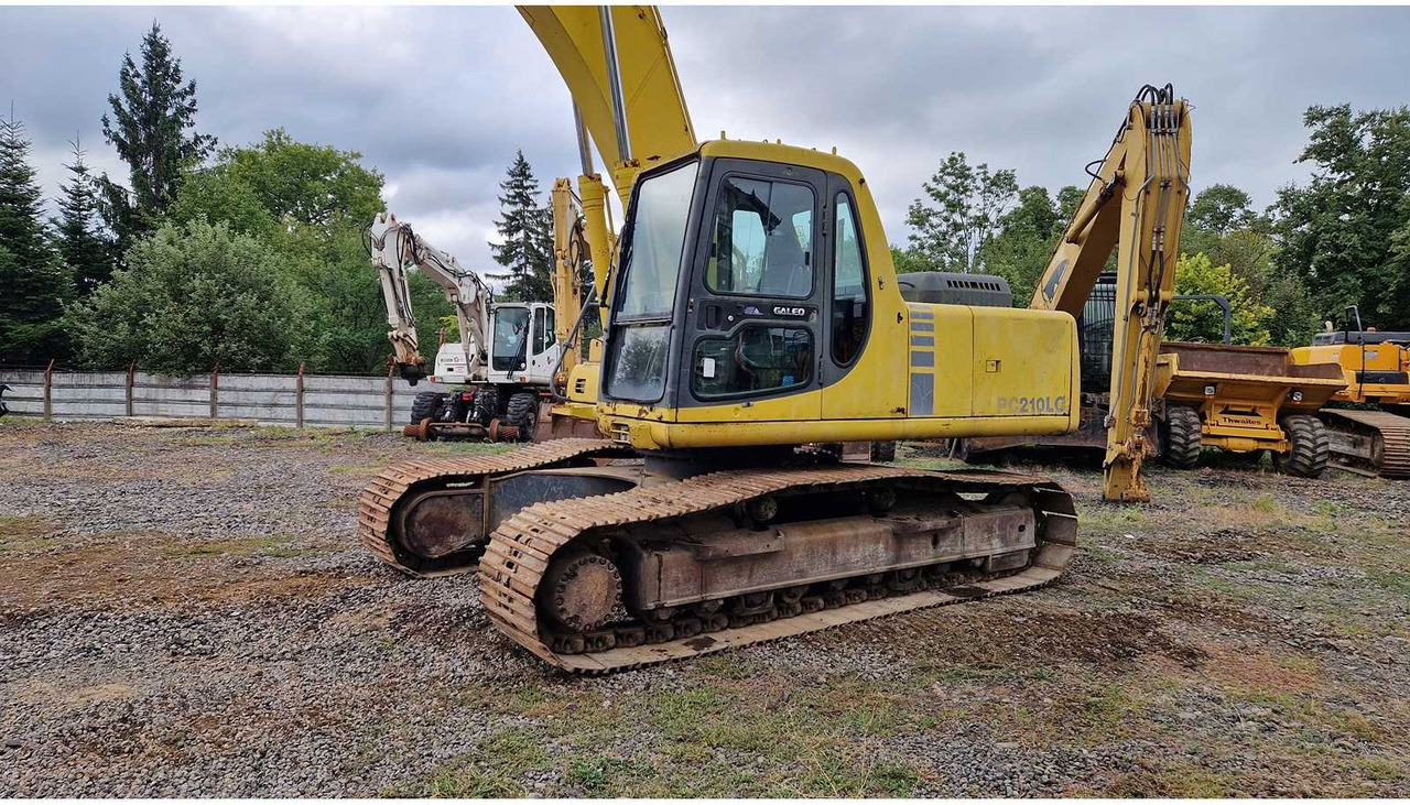Crawler excavator Komatsu 2002 KOMATSU PC 210 LC LONG REACH TRACKED EXCAVATOR: picture 9 Crawler excavator Komatsu 2002 KOMATSU PC 210 LC LONG REACH TRACKED EXCAVATOR: picture 9