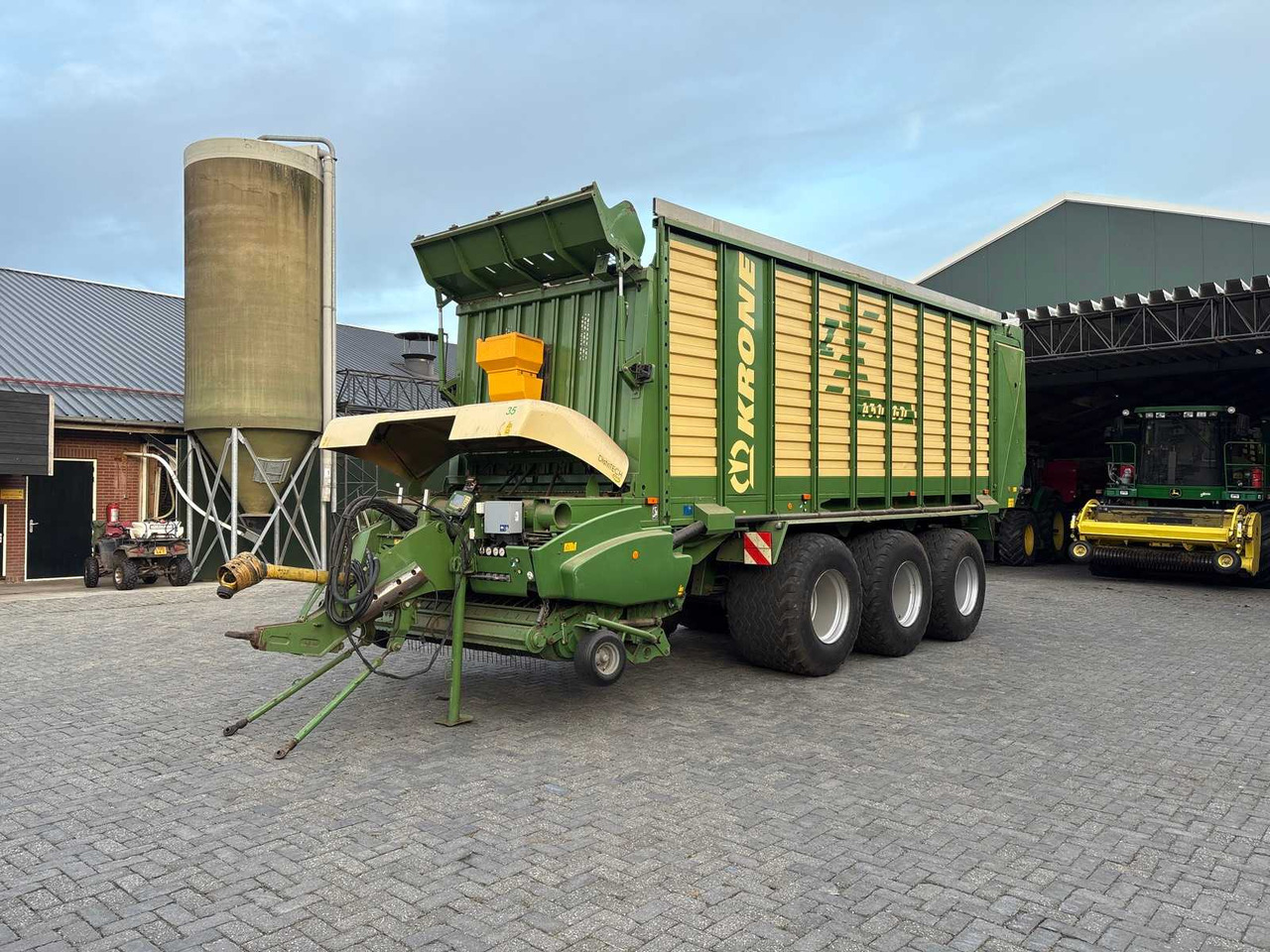 Krone ZX 450 - Self-loading wagon: picture 1 Krone ZX 450 - Self-loading wagon: picture 1