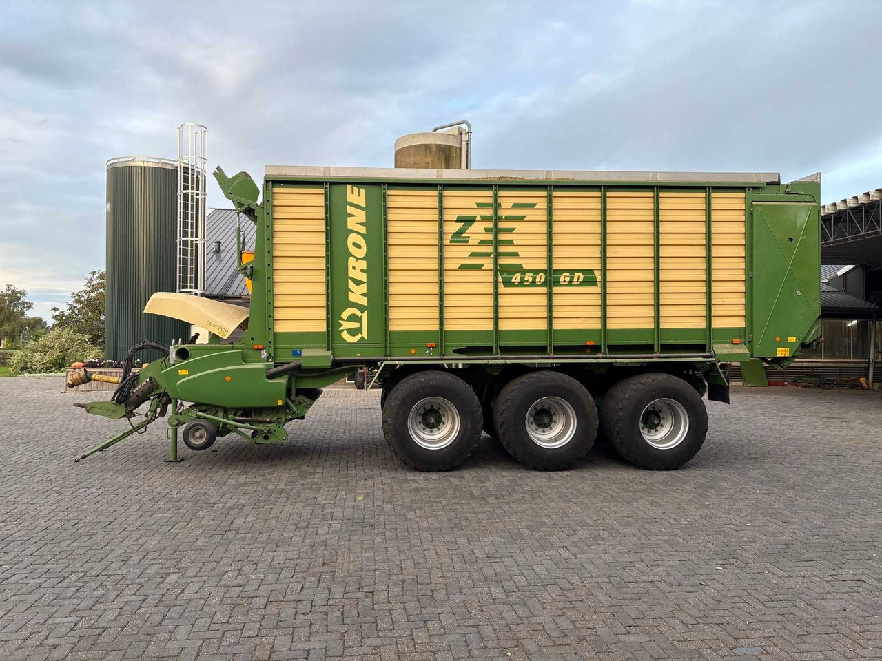 Krone ZX 450 - Self-loading wagon: picture 3 Krone ZX 450 - Self-loading wagon: picture 3
