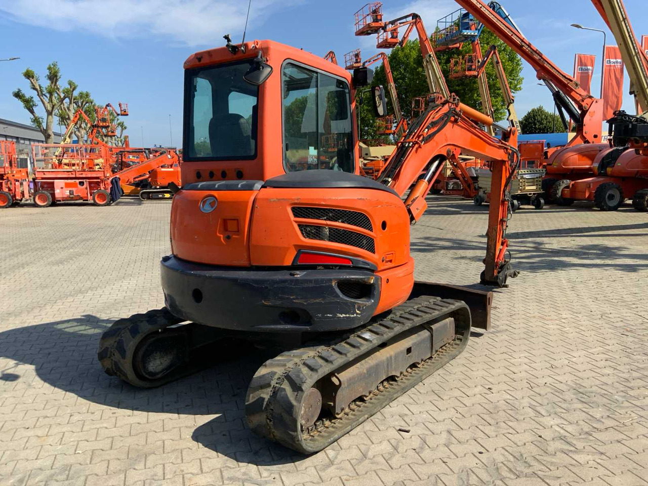 Kubota U55-4 KGLS2 - Mini excavator: picture 5 Kubota U55-4 KGLS2 - Mini excavator: picture 5