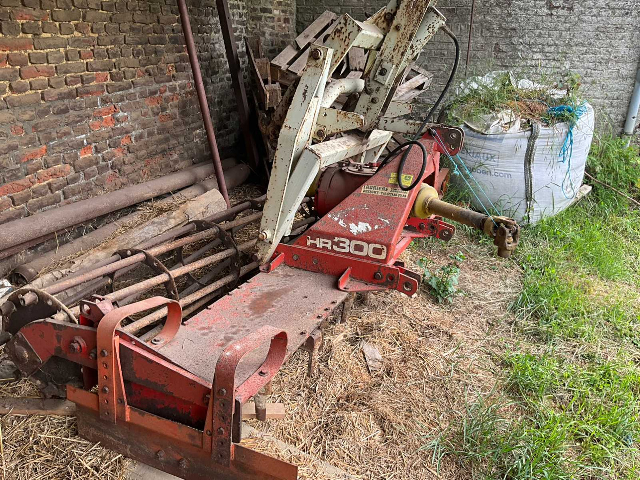 Kuhn HR300 - Power harrow: picture 2 Kuhn HR300 - Power harrow: picture 2