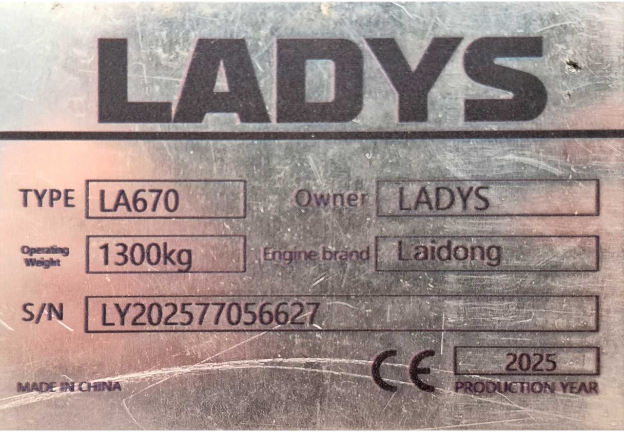 LADYS - 2025 - LA670 - SKID STEER LOADER - Compact track loader: picture 5 LADYS - 2025 - LA670 - SKID STEER LOADER - Compact track loader: picture 5
