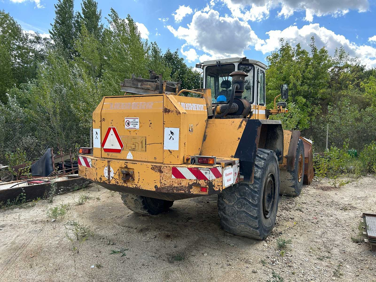 LIEBHERR L551 - Wheel loader: picture 1 LIEBHERR L551 - Wheel loader: picture 1