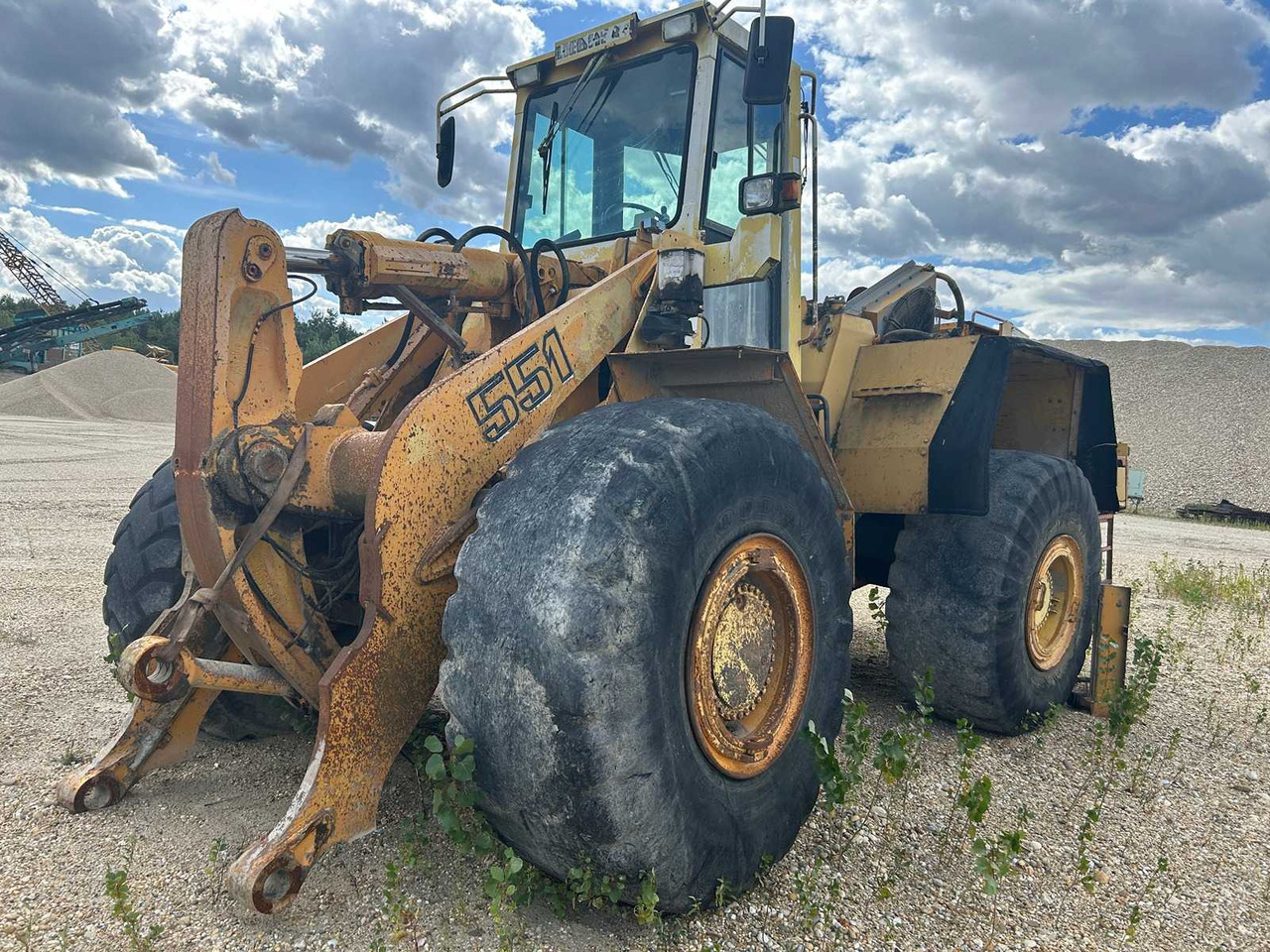 LIEBHERR L551 - Wheel loader: picture 3 LIEBHERR L551 - Wheel loader: picture 3