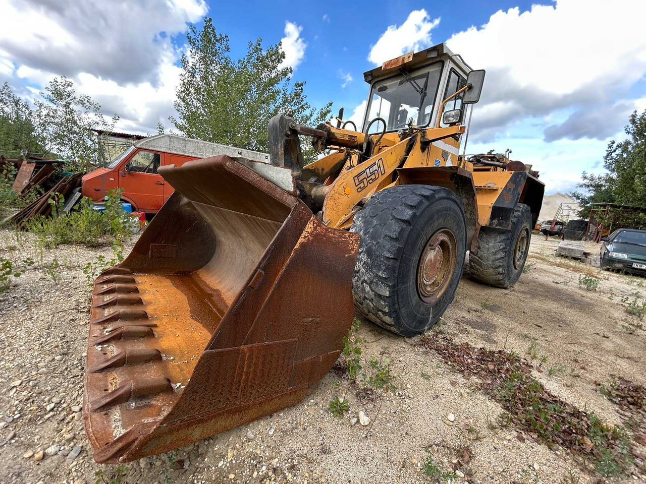 LIEBHERR L551 - Wheel loader: picture 4 LIEBHERR L551 - Wheel loader: picture 4