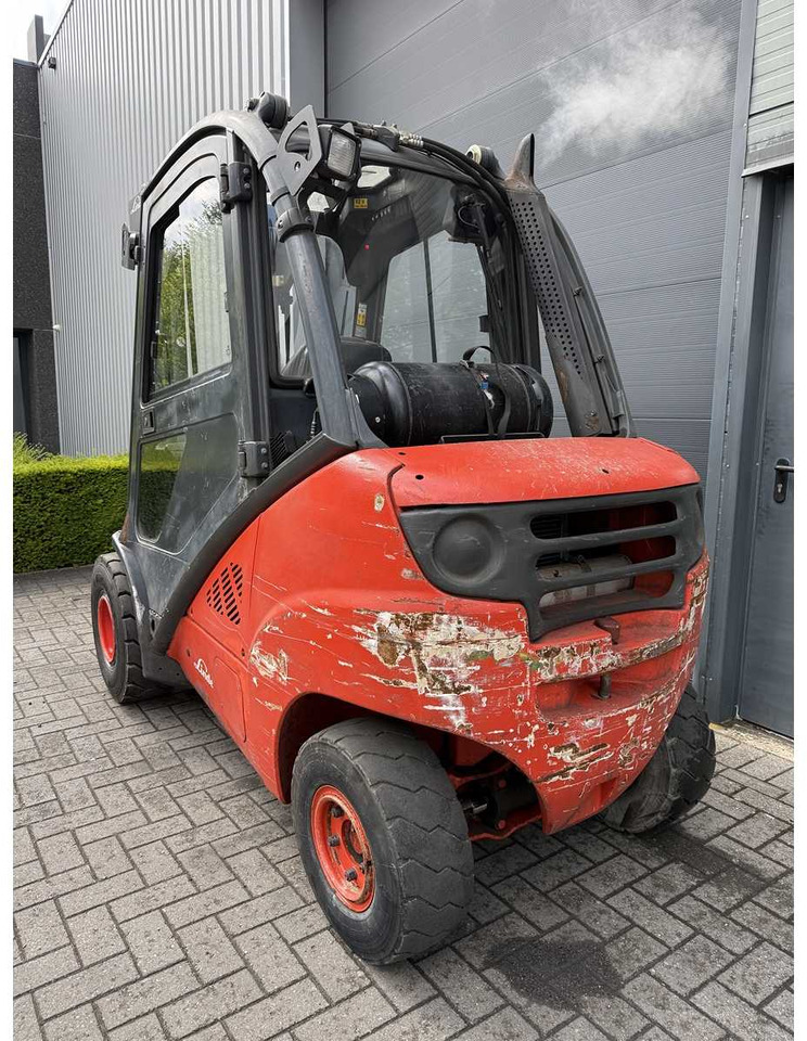 LINDE - 2007 - H30T - FORKLIFT TRUCK - Forklift: picture 2 LINDE - 2007 - H30T - FORKLIFT TRUCK - Forklift: picture 2