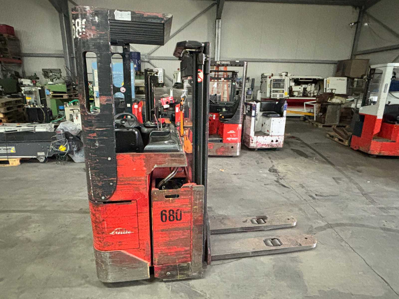 LINDE L 16 REACH FORKLIFT - Forklift: picture 1 LINDE L 16 REACH FORKLIFT - Forklift: picture 1