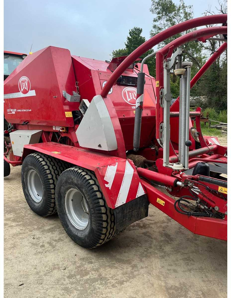 Lely Double Action 235 Profi - Round baler, Bale wrapper: picture 1 Lely Double Action 235 Profi - Round baler, Bale wrapper: picture 1
