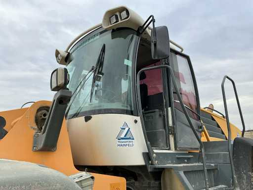 Wheel loader Liebherr L576: picture 16
