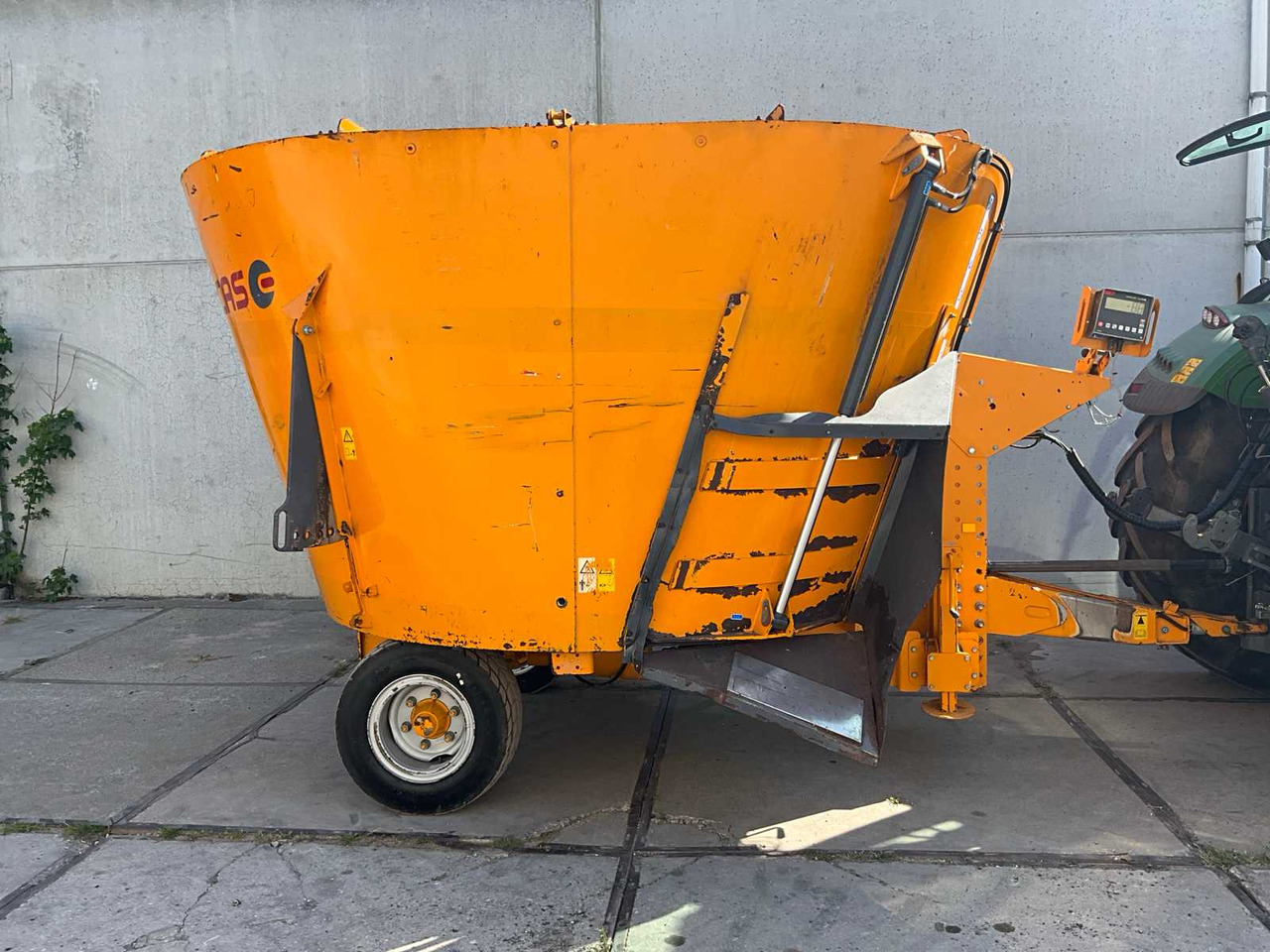 Lucas G Spirmix 110 - Forage mixer wagon: picture 3 Lucas G Spirmix 110 - Forage mixer wagon: picture 3