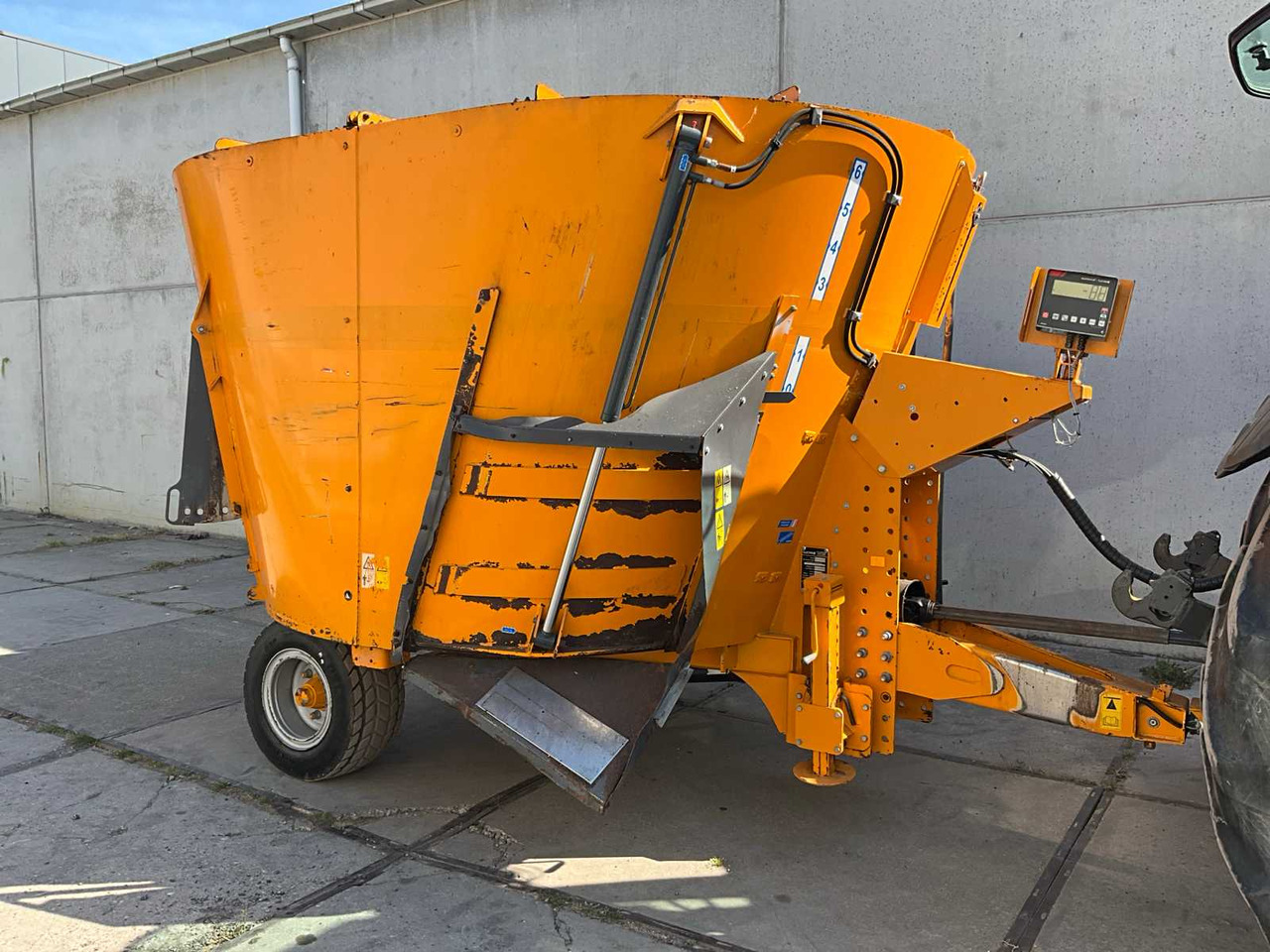 Lucas G Spirmix 110 - Forage mixer wagon: picture 2 Lucas G Spirmix 110 - Forage mixer wagon: picture 2