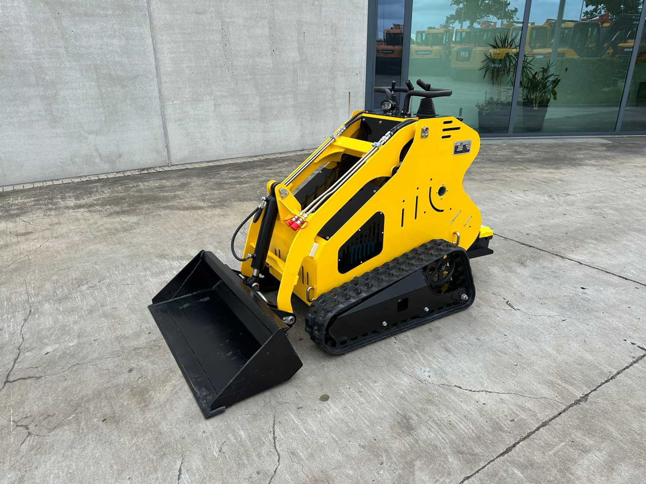 MACHPRO - 2025 - MP-S300 - CRAWLER LOADER - Compact track loader: picture 1 MACHPRO - 2025 - MP-S300 - CRAWLER LOADER - Compact track loader: picture 1