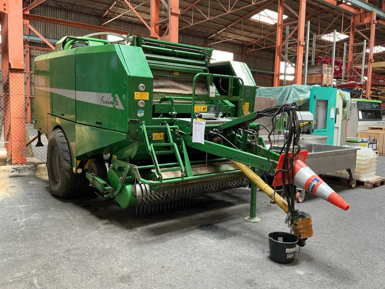 Mac Hale Fusion 2 - Round baler, Bale wrapper: picture 1 Mac Hale Fusion 2 - Round baler, Bale wrapper: picture 1