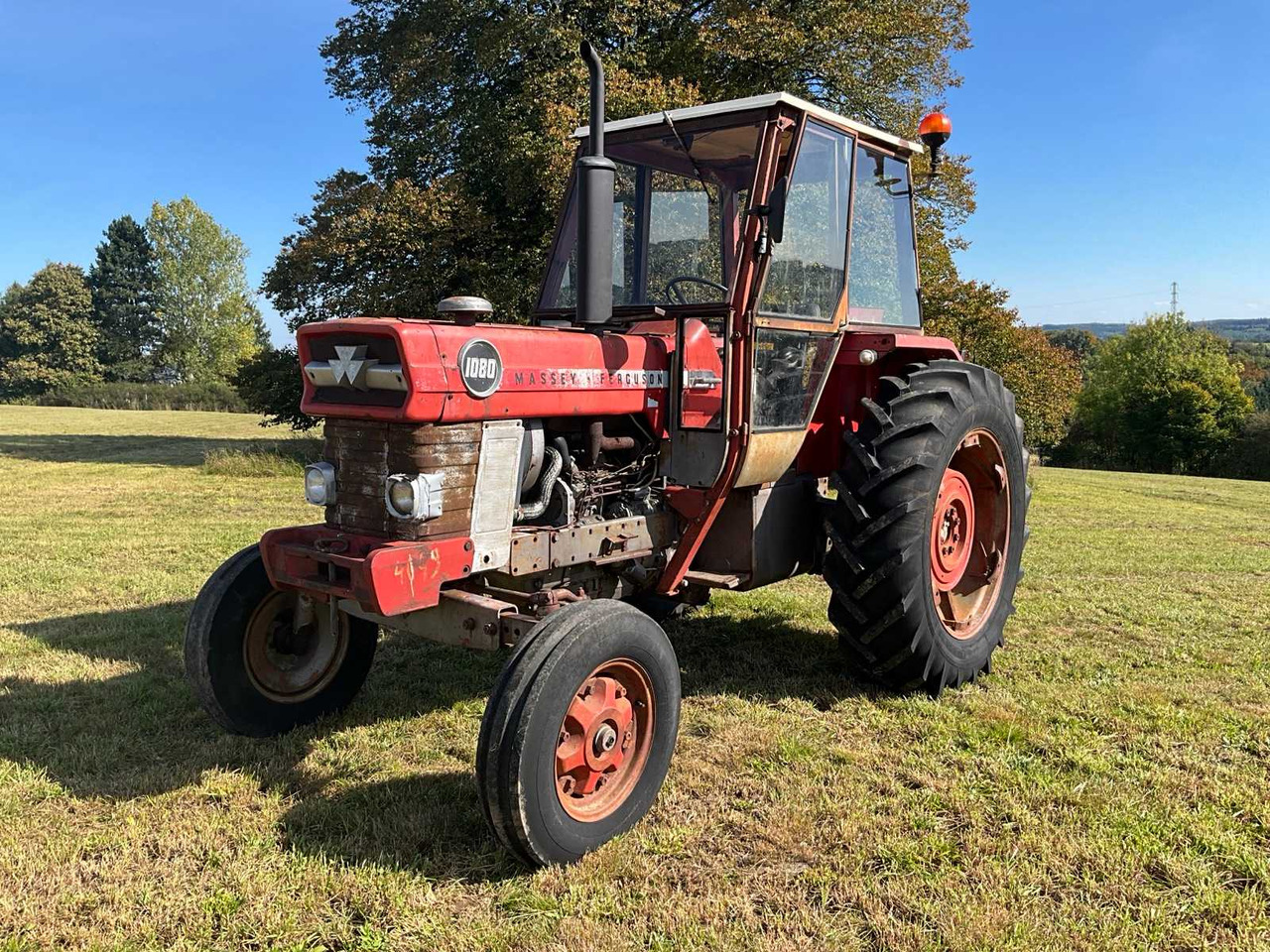 Massey Ferguson 1080 - Farm tractor: picture 1 Massey Ferguson 1080 - Farm tractor: picture 1
