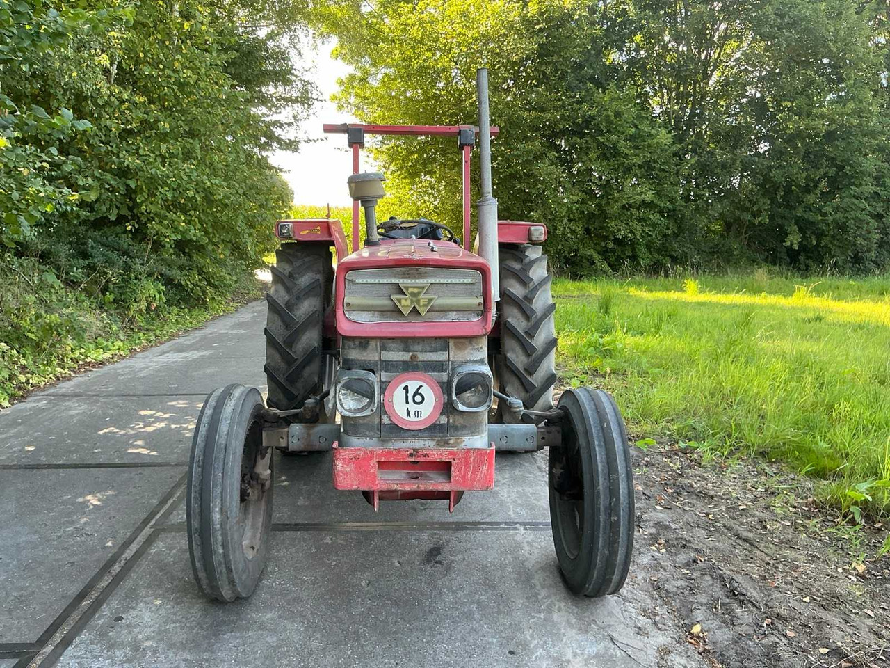 Massey Ferguson 135 - Farm tractor: picture 2 Massey Ferguson 135 - Farm tractor: picture 2