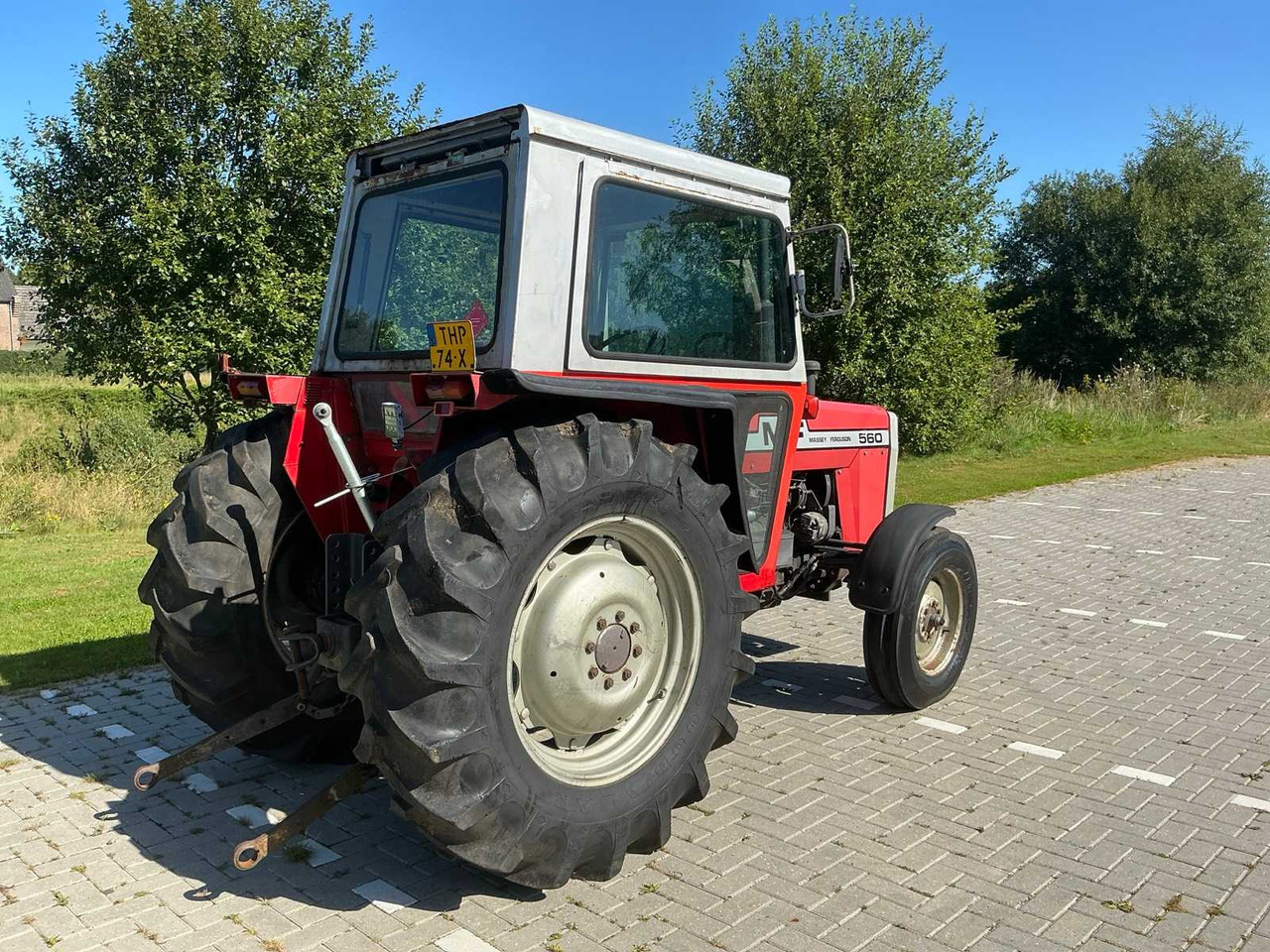 Massey Ferguson 560 - Farm tractor: picture 5 Massey Ferguson 560 - Farm tractor: picture 5