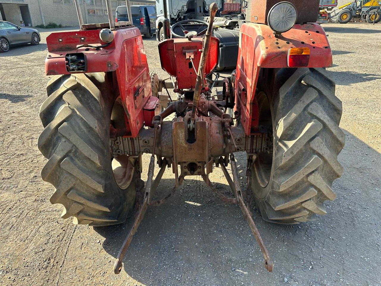 Massey Ferguson MF 255 - Farm tractor: picture 4 Massey Ferguson MF 255 - Farm tractor: picture 4