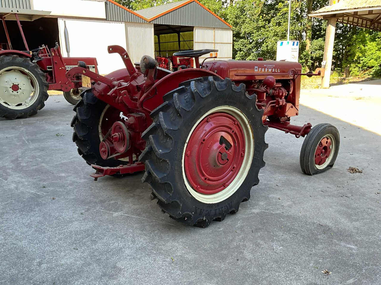 Mc cormick Super FCC U “Benzine” - Farm tractor: picture 3 Mc cormick Super FCC U “Benzine” - Farm tractor: picture 3