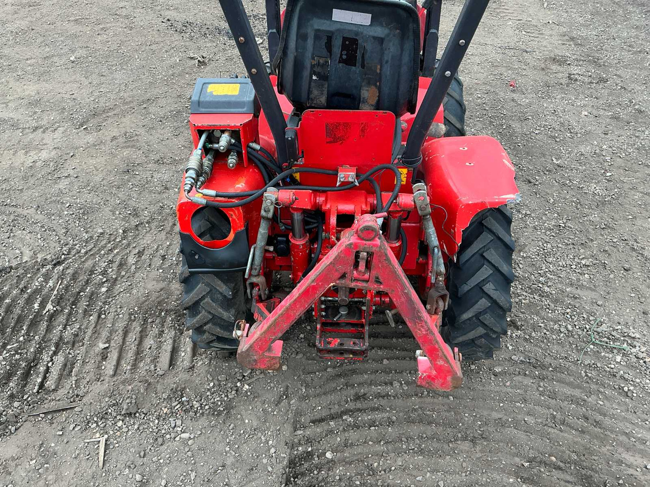 McCormick G30r - Compact tractor: picture 4 McCormick G30r - Compact tractor: picture 4