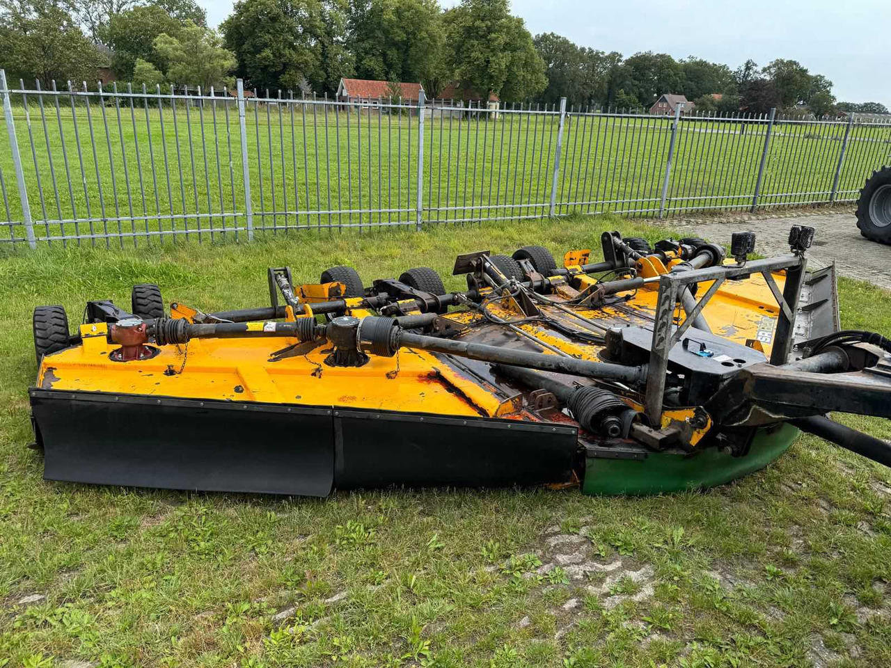 Mcconnel SR620 - Hay and forage equipment: picture 2 Mcconnel SR620 - Hay and forage equipment: picture 2