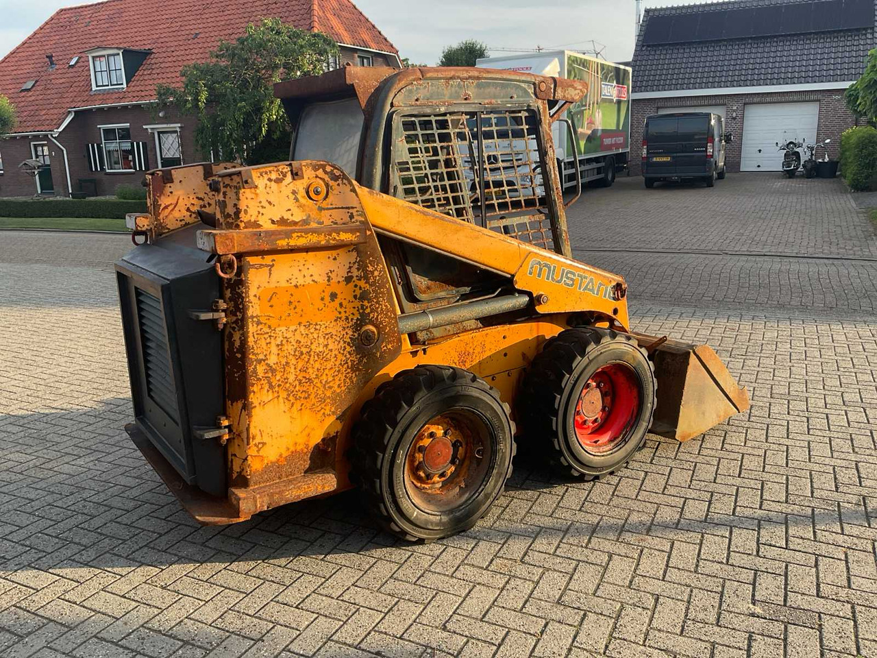 Mustang 2044 - Skid steer loader: picture 3 Mustang 2044 - Skid steer loader: picture 3