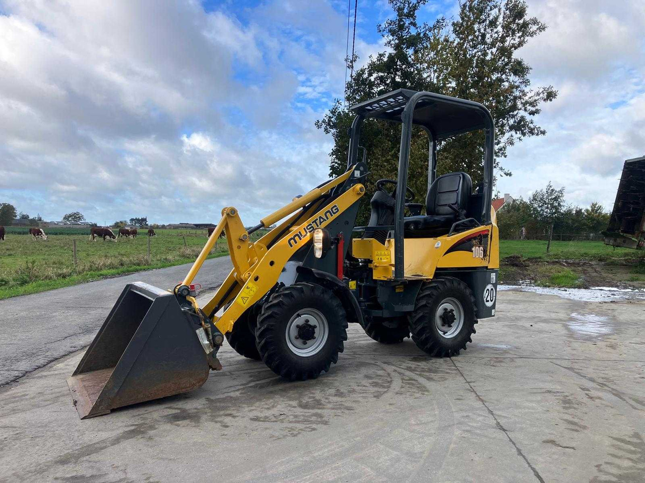 Mustang AL 100 - Wheel loader: picture 3 Mustang AL 100 - Wheel loader: picture 3