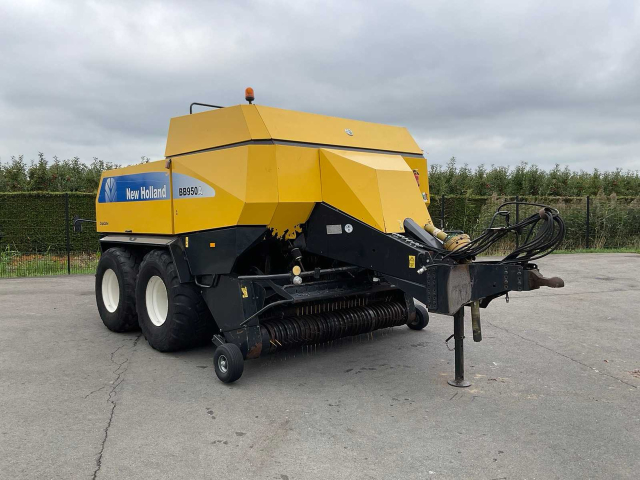 New Holland BB 960 R - Square baler: picture 1 New Holland BB 960 R - Square baler: picture 1