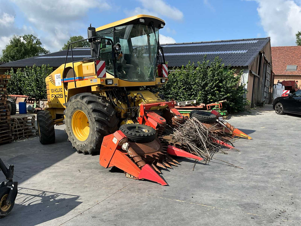 New Holland FX28 - Farm tractor: picture 3 New Holland FX28 - Farm tractor: picture 3