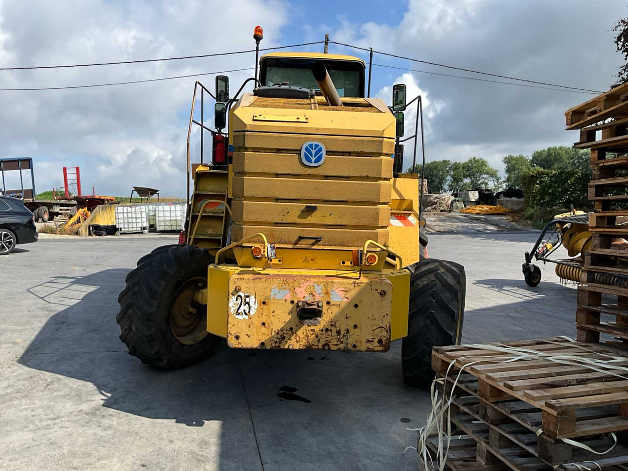 New Holland FX28 - Farm tractor: picture 2 New Holland FX28 - Farm tractor: picture 2