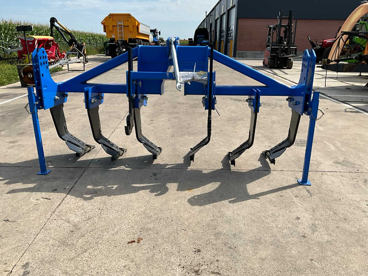 New Holland SU Paragrubber 300 - Subsoiler: picture 5 New Holland SU Paragrubber 300 - Subsoiler: picture 5
