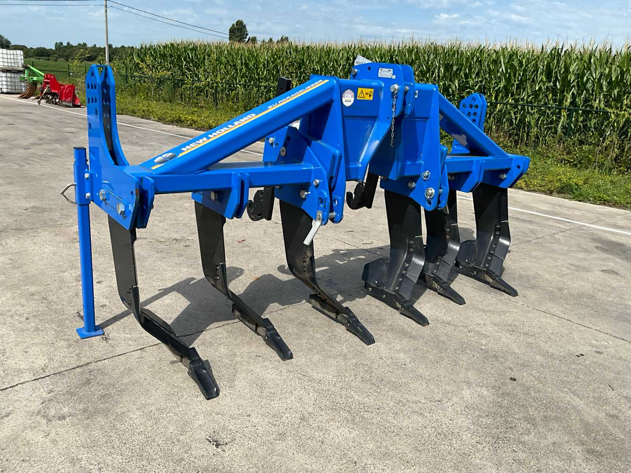 New Holland SU Paragrubber 300 - Subsoiler: picture 3 New Holland SU Paragrubber 300 - Subsoiler: picture 3