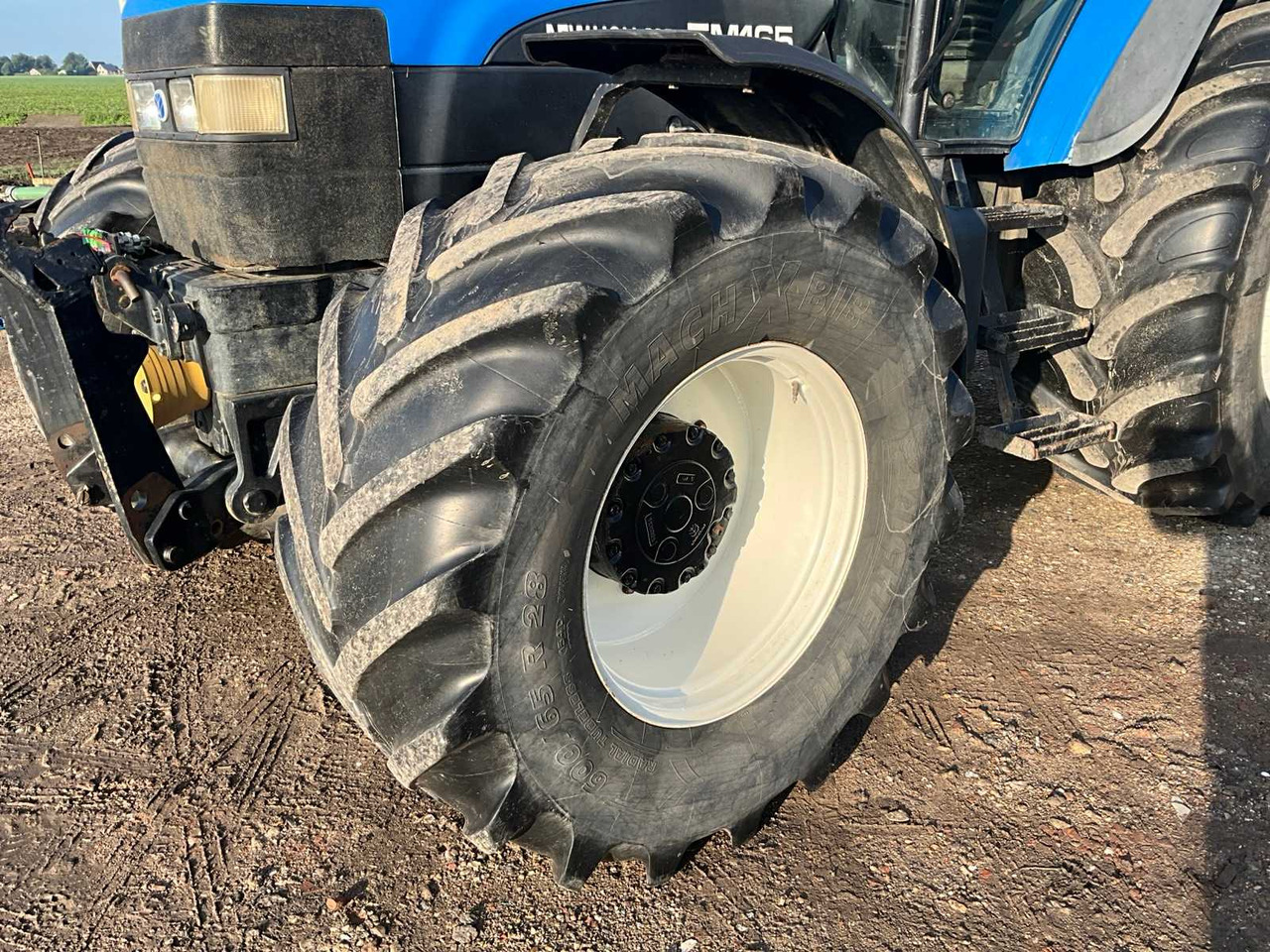 Farm tractor New Holland TM165: picture 24