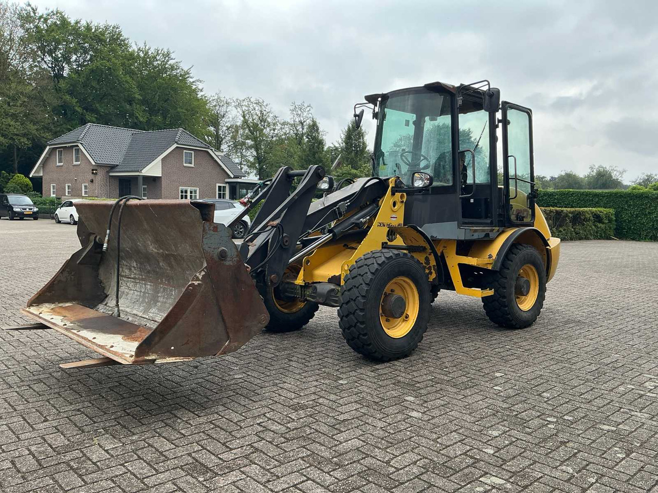 New holland W80TC - Wheel loader: picture 1 New holland W80TC - Wheel loader: picture 1