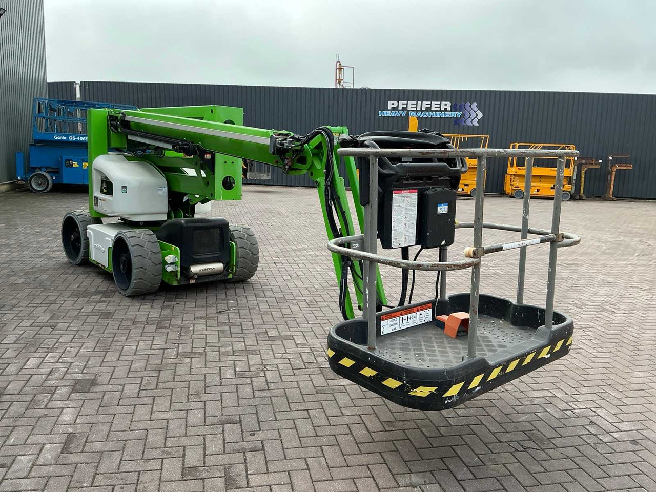 Nifty HR15N Hybrid MK3 - Aerial platform: picture 4 Nifty HR15N Hybrid MK3 - Aerial platform: picture 4