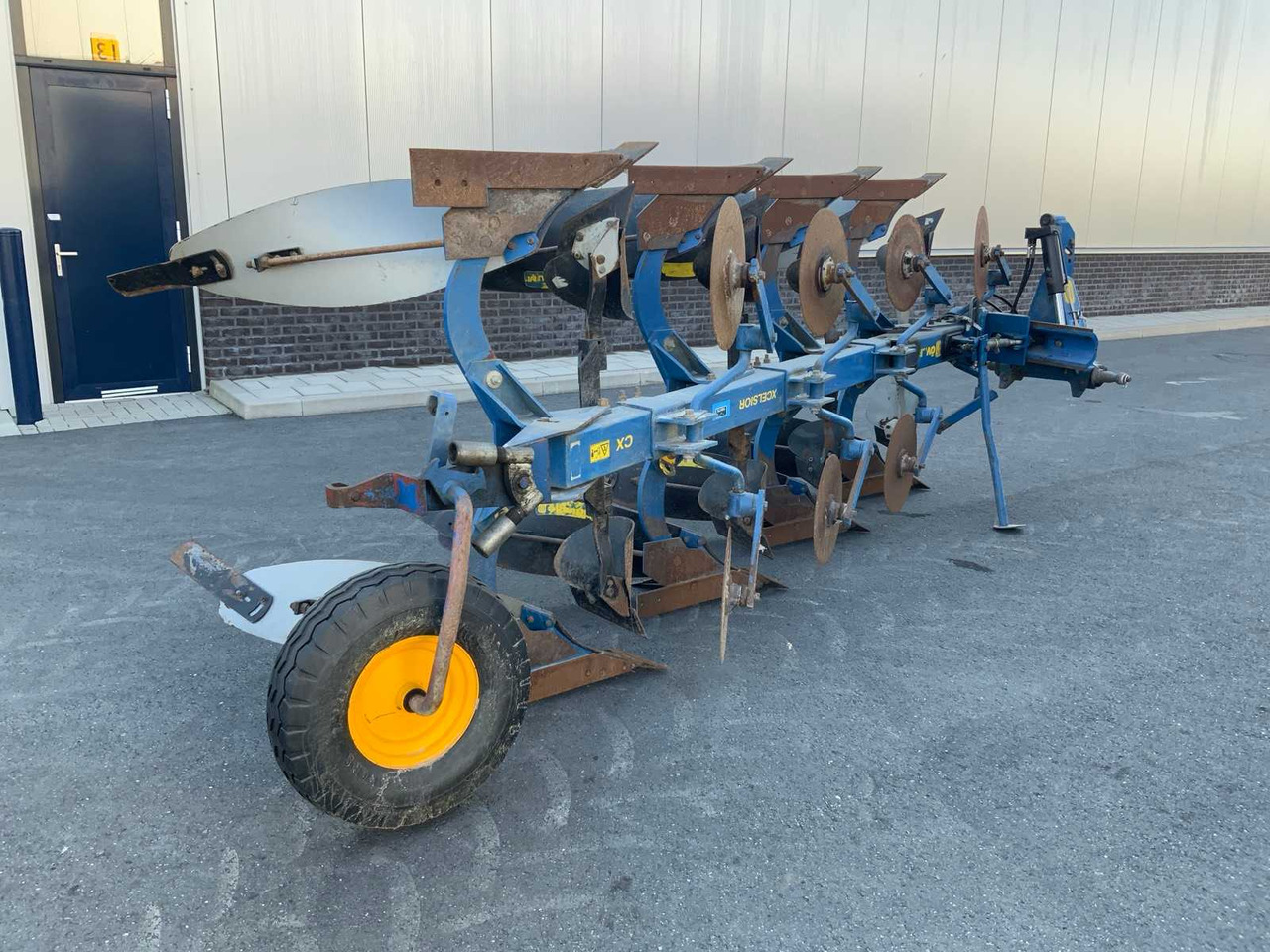 Overum CX 4100 F - Plow: picture 4 Overum CX 4100 F - Plow: picture 4