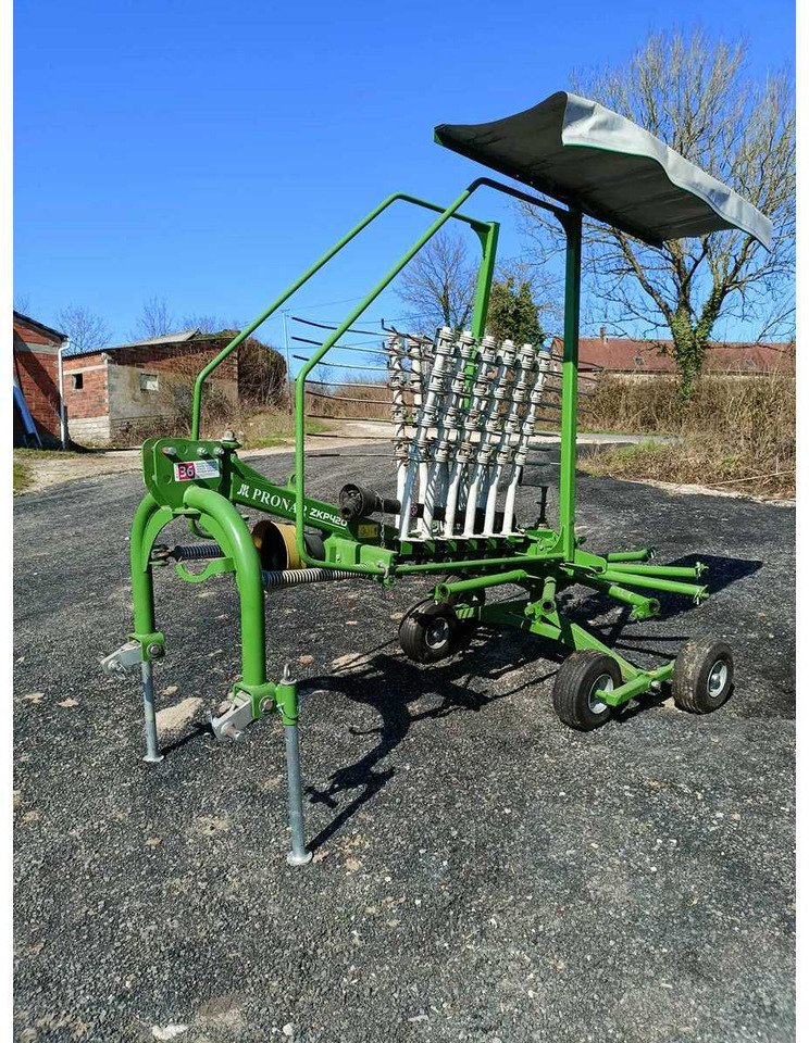 Pronar ZKP 420 - Hay and forage equipment: picture 1 Pronar ZKP 420 - Hay and forage equipment: picture 1