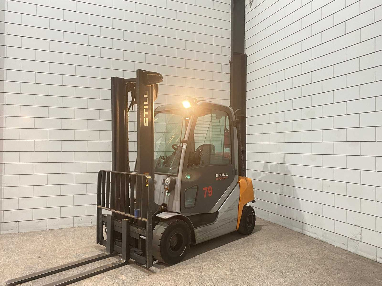 STILL - 2018 - RX 70-20/600 T - FORKLIFT - SIDE-SHIFT - Forklift: picture 1 STILL - 2018 - RX 70-20/600 T - FORKLIFT - SIDE-SHIFT - Forklift: picture 1