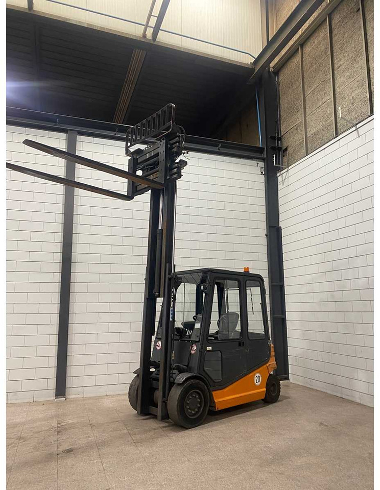 STILL - R60-40 - FORKLIFT - SIDE-SHIFT - FORK SETTER - Forklift: picture 3 STILL - R60-40 - FORKLIFT - SIDE-SHIFT - FORK SETTER - Forklift: picture 3