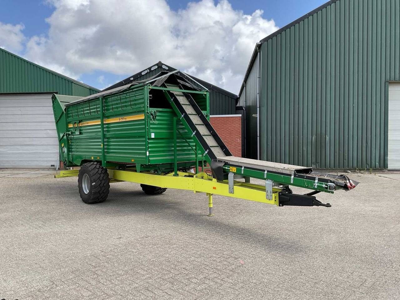 Schuitemaker TFT10 / 18m3 - Farm trailer: picture 4 Schuitemaker TFT10 / 18m3 - Farm trailer: picture 4