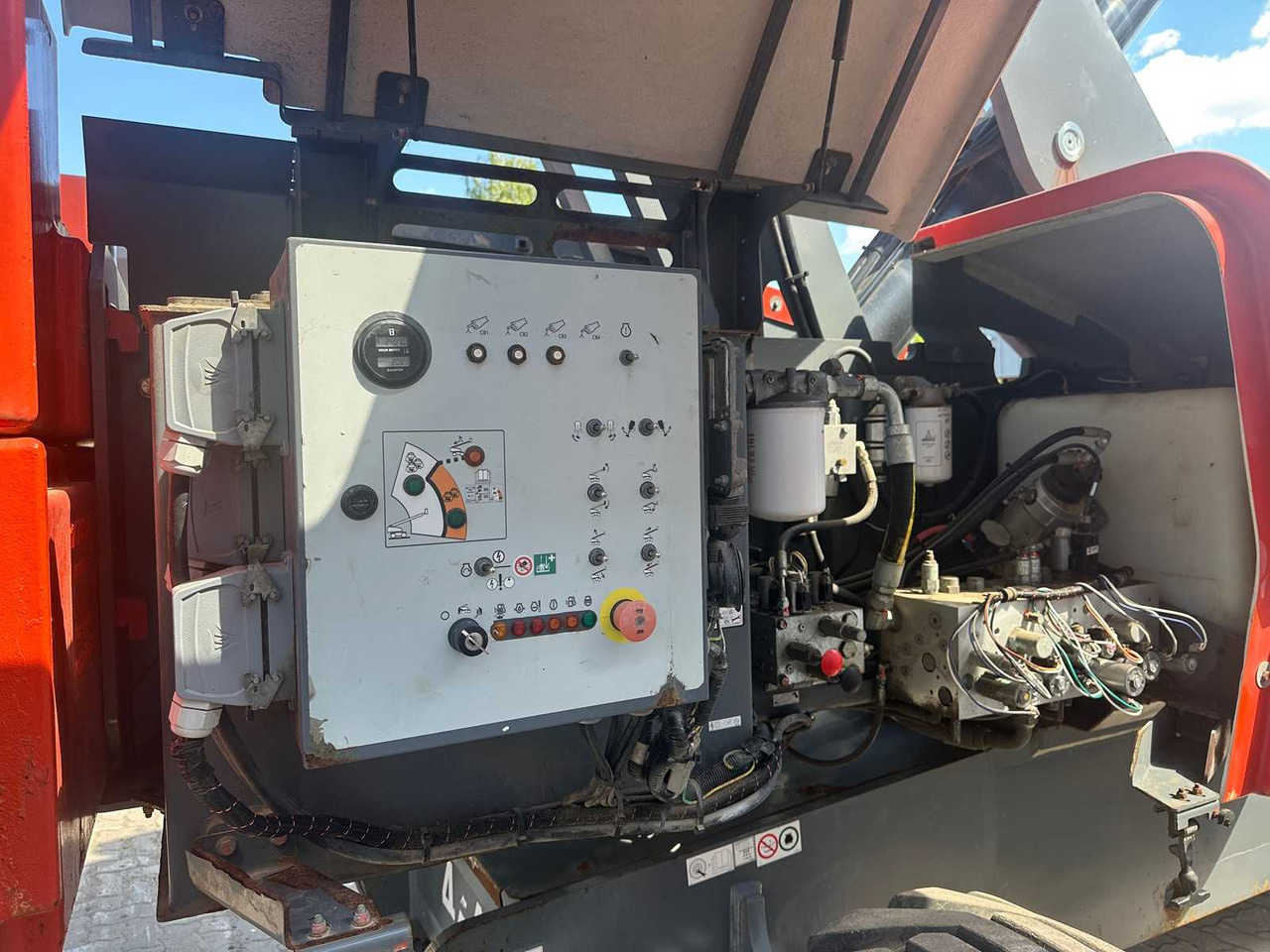Aerial platform Skyjack SJ86T: picture 40