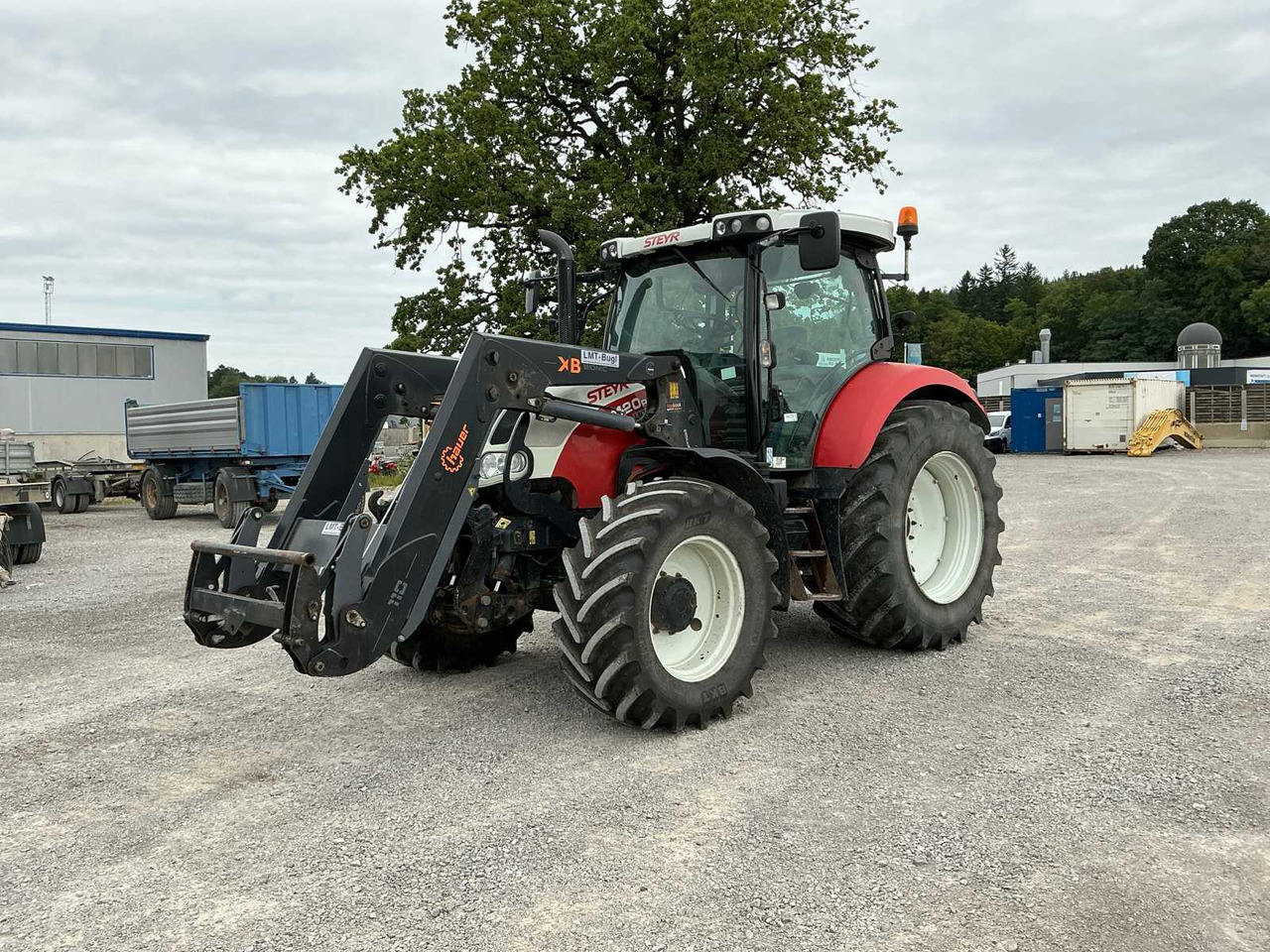 Steyr 4120 Plus - Farm tractor: picture 1 Steyr 4120 Plus - Farm tractor: picture 1