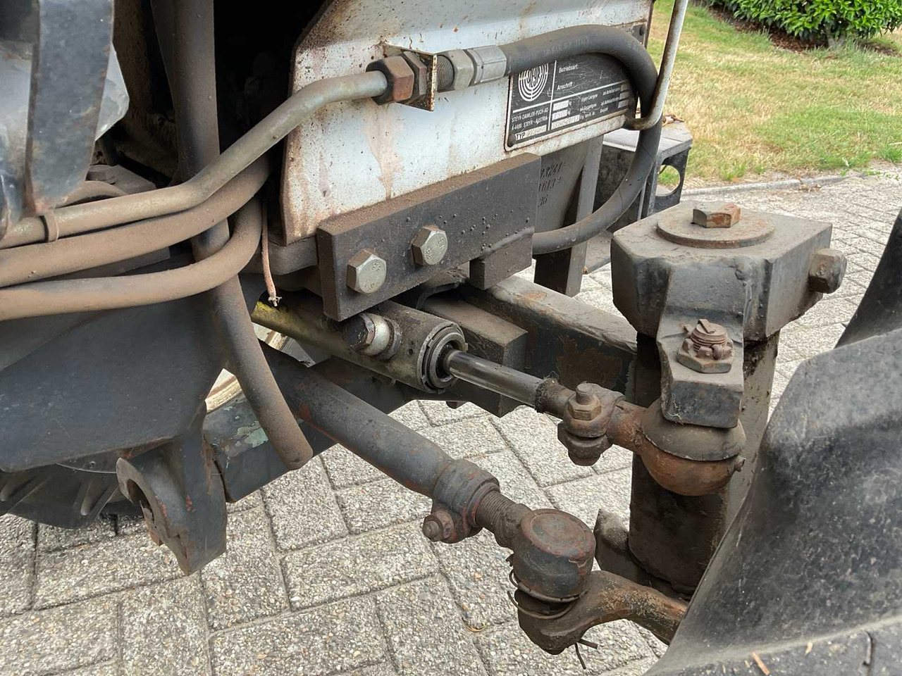 Compact tractor Steyr 8075: picture 14