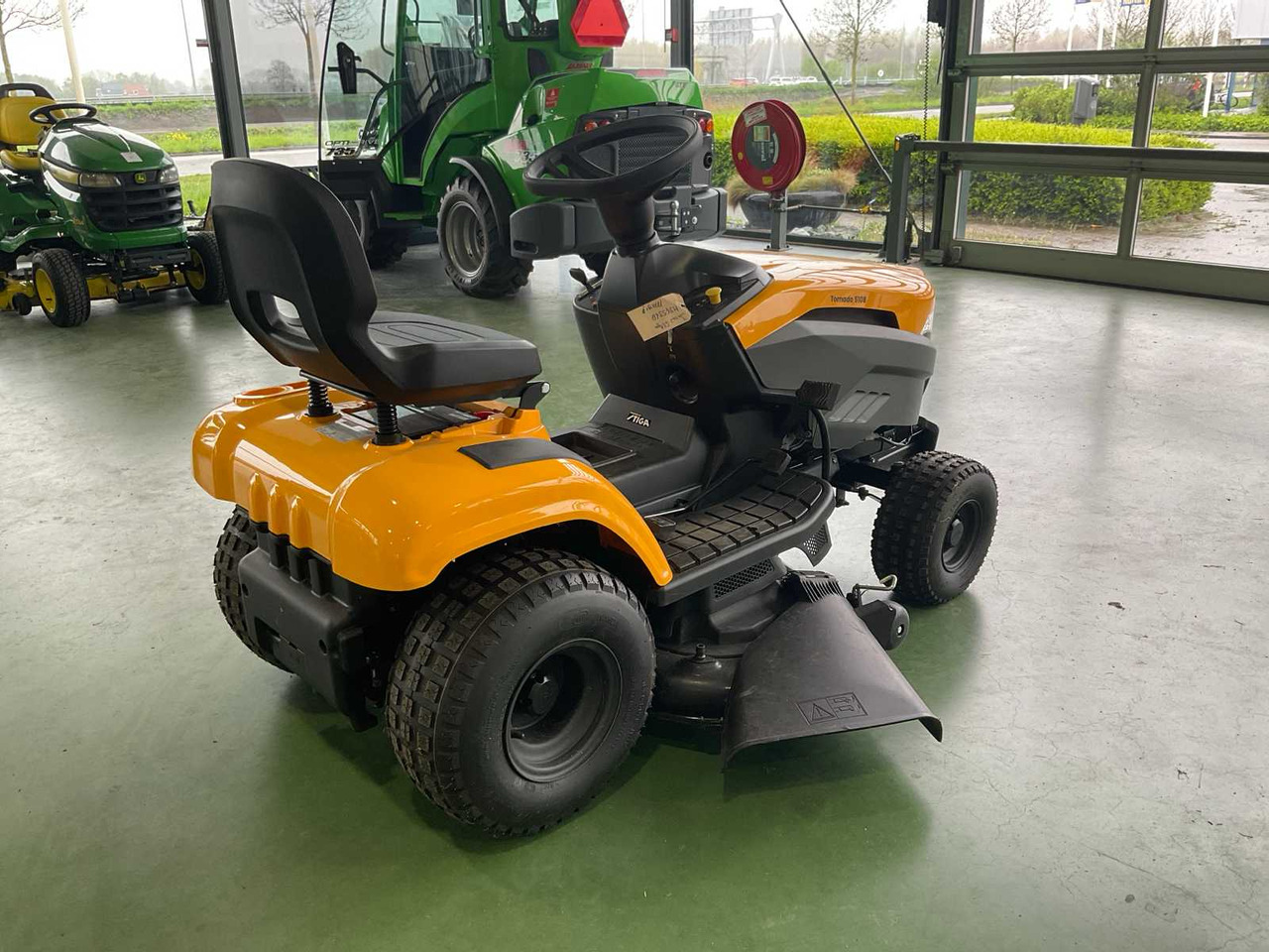 Stiga Tornado 5108 - Garden mower: picture 4 Stiga Tornado 5108 - Garden mower: picture 4