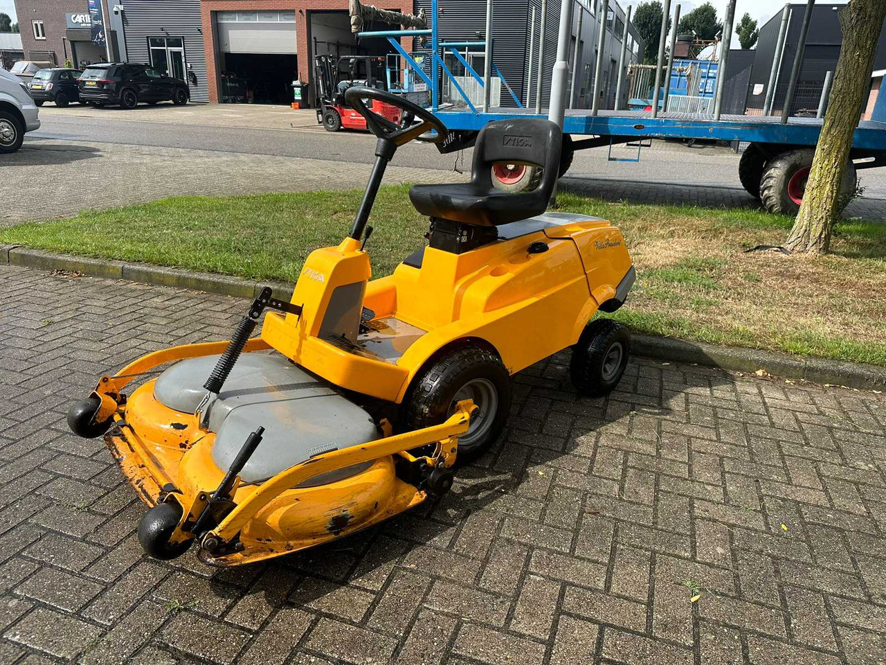 Stiga Villa President - Garden mower: picture 1 Stiga Villa President - Garden mower: picture 1