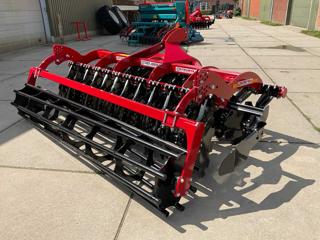Strumyk Tiger Junior 30 II - Disc harrow: picture 1 Strumyk Tiger Junior 30 II - Disc harrow: picture 1