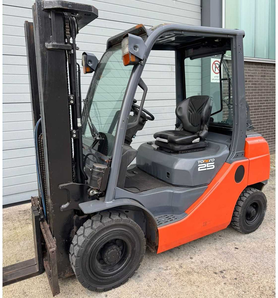 TOYOTA - 2017 - 02-8-FGF-25 - 4.7M TRIPLEX - FORKLIFT - Forklift: picture 1 TOYOTA - 2017 - 02-8-FGF-25 - 4.7M TRIPLEX - FORKLIFT - Forklift: picture 1