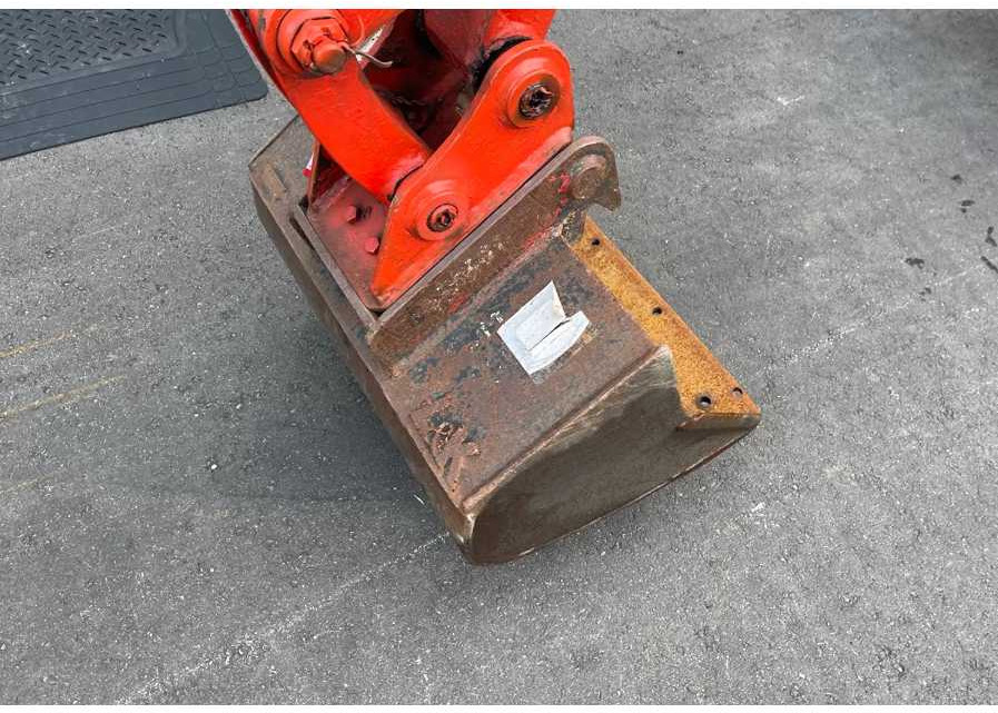 Takeuchi TB016 Hybrid - Mini excavator: picture 4 Takeuchi TB016 Hybrid - Mini excavator: picture 4